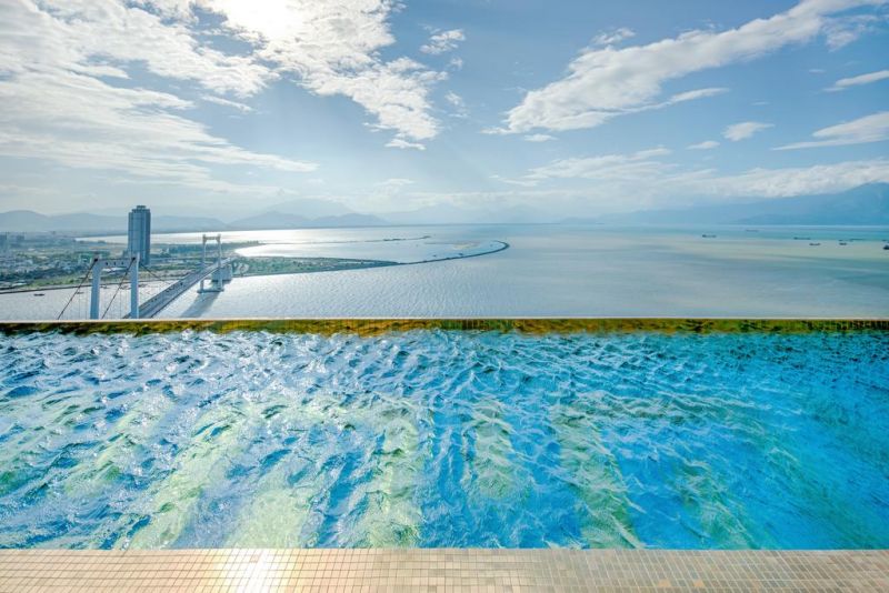 Wyndham Danang Golden Bay 5*