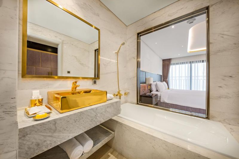 Wyndham Danang Golden Bay 5*