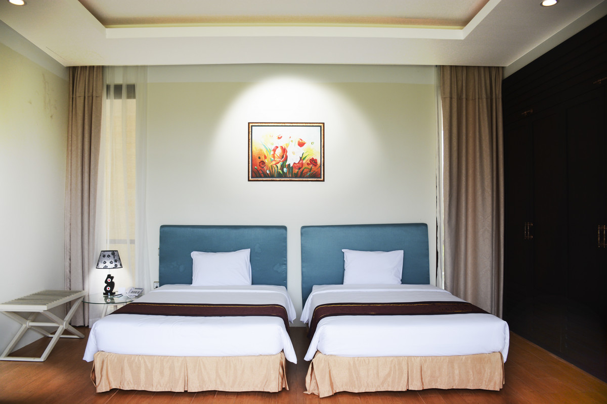 Diamond Bay Golf & Villas 4*