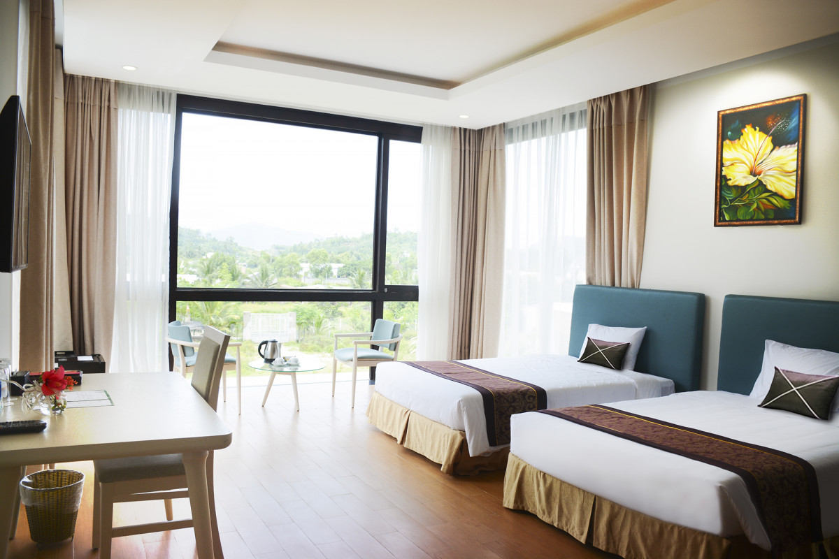 Diamond Bay Golf & Villas 4*