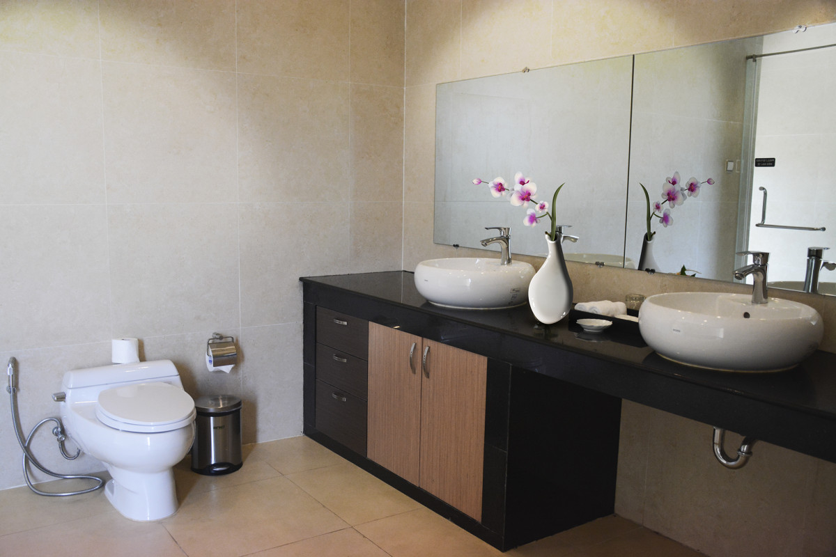 Diamond Bay Golf & Villas 4*