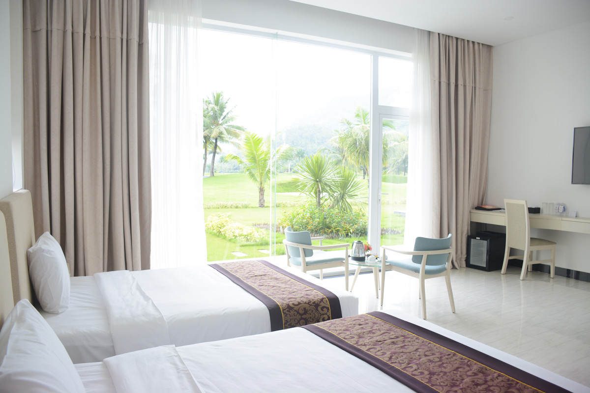 Diamond Bay Golf & Villas 4*