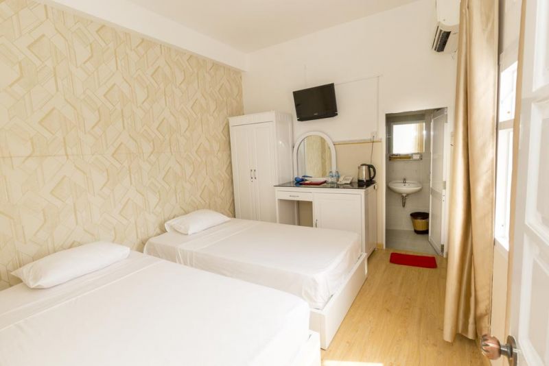 Dragon Hotel 2*