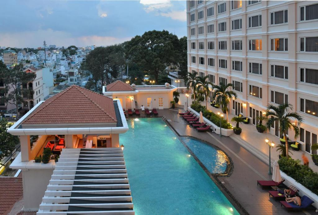 Equatorial 5*