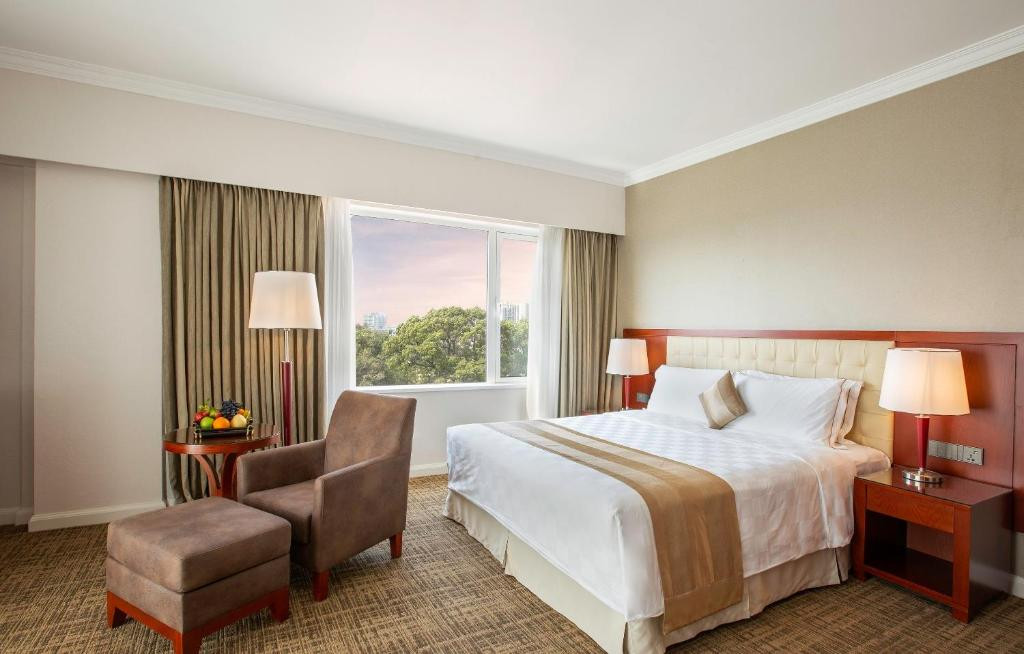 Equatorial 5*