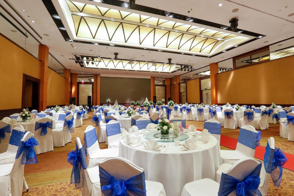 Equatorial 5*