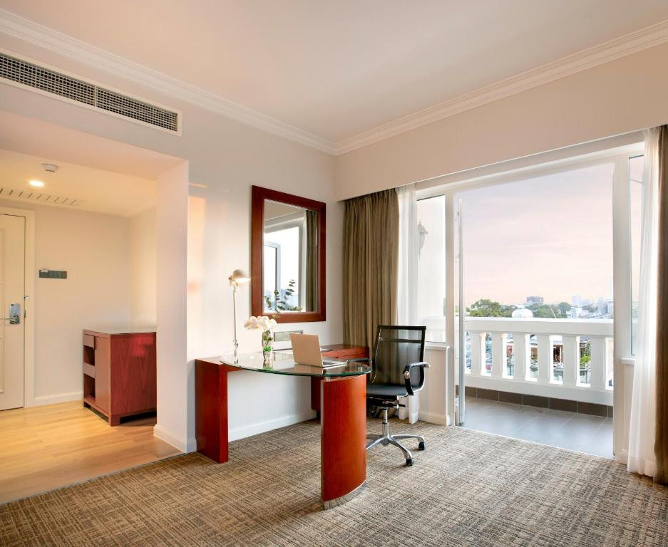 Equatorial 5*