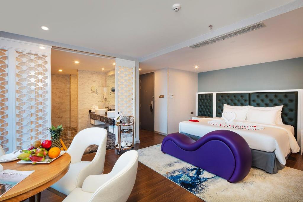 Erica Nha Trang 4*