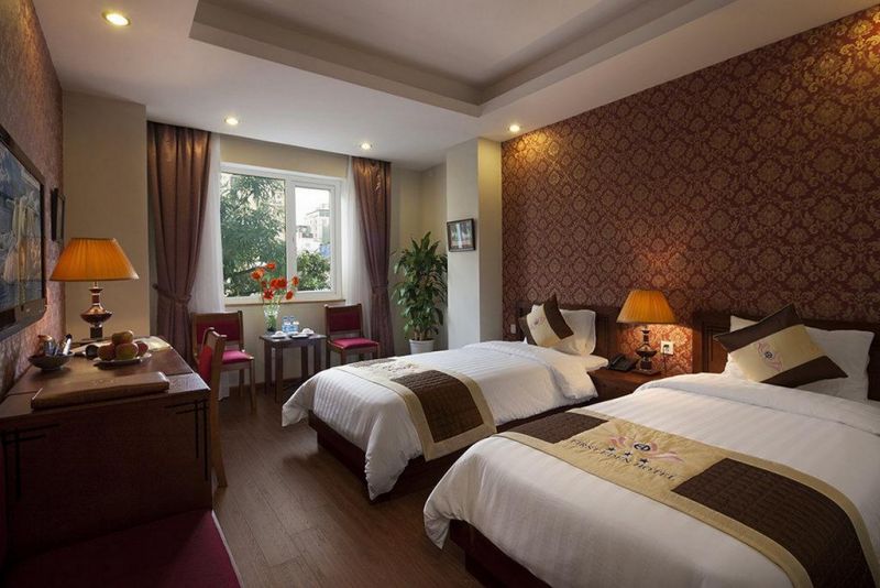 First Eden Hotel 3*