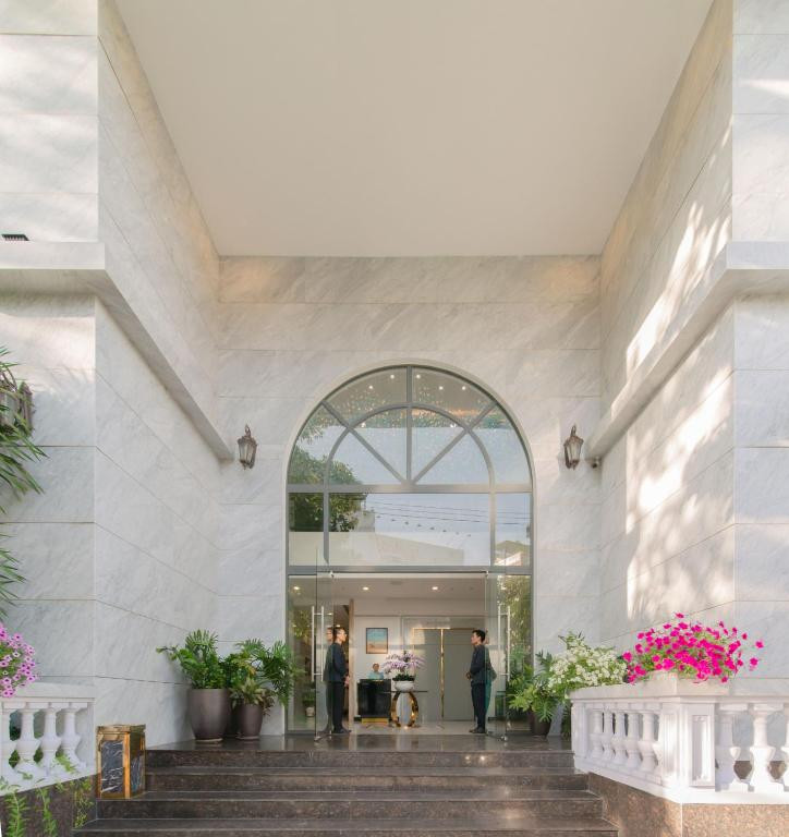 Florida Hotel Nha Trang 5*