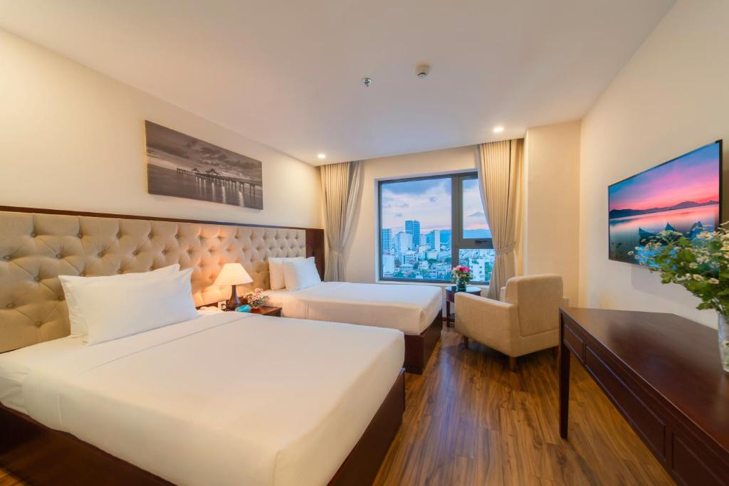Florida Hotel Nha Trang 5*