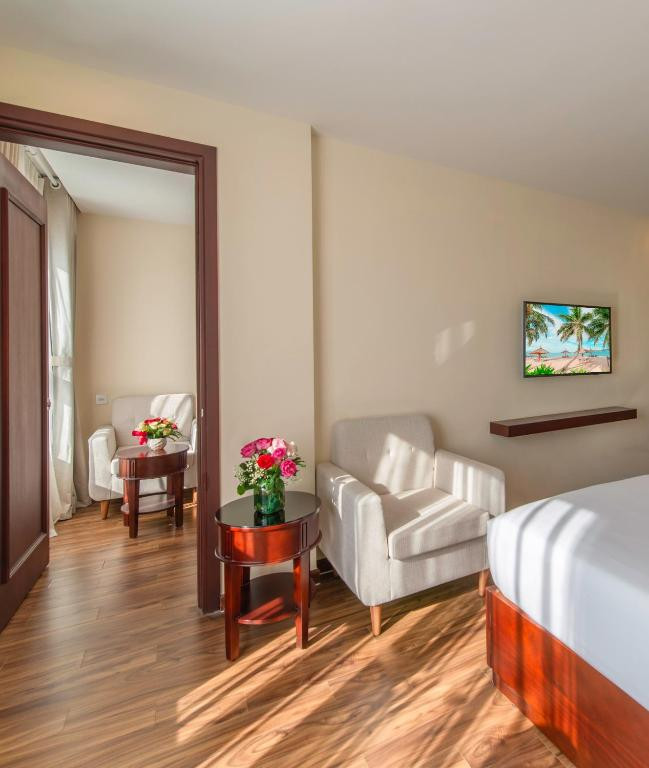 Florida Hotel Nha Trang 5*