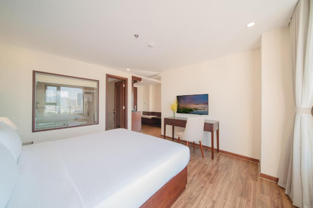 Florida Hotel Nha Trang 5*