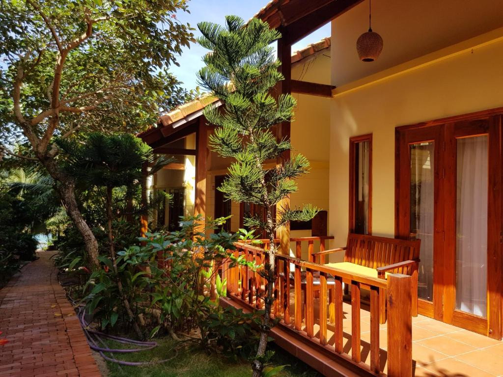 Free Beach Resort 2*