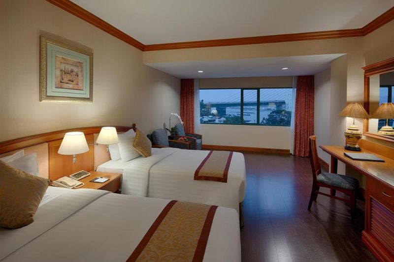 Halong Plaza 4*