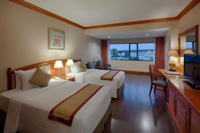 Halong Plaza 4*