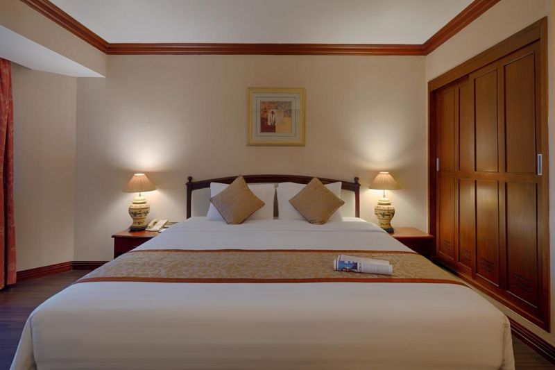 Halong Plaza 4*