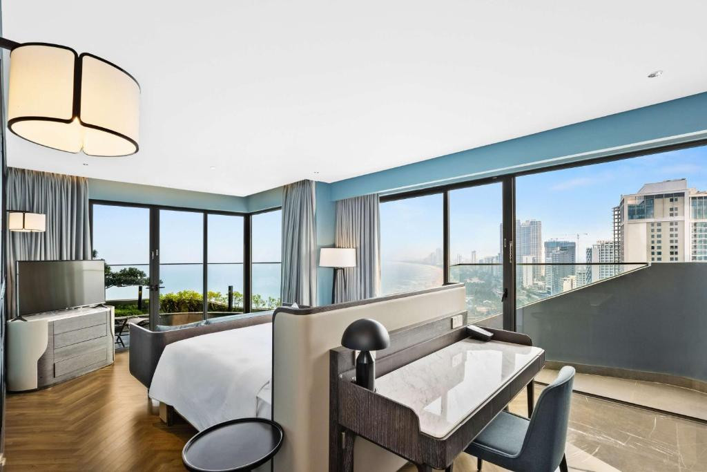 Hilton Garden Inn Danang 4*