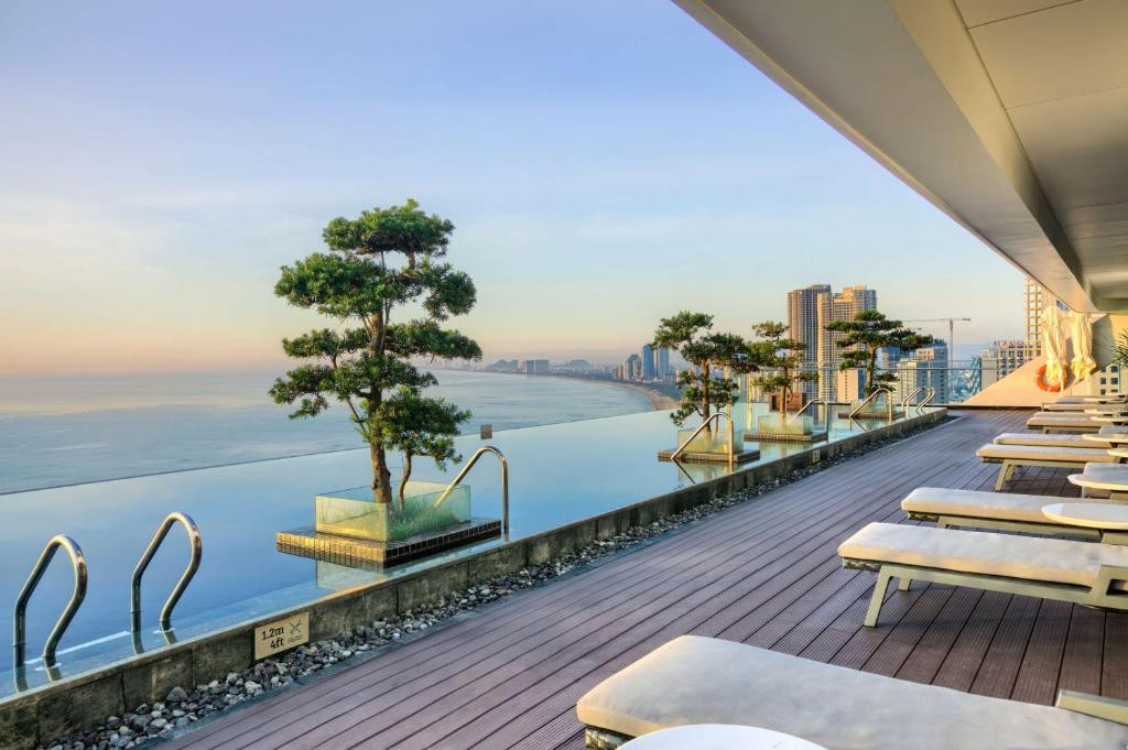 Hilton Garden Inn Danang 4*
