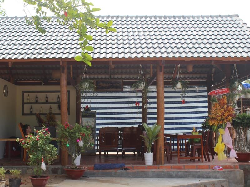 Hoa Nhat Lan Bungalow 1*
