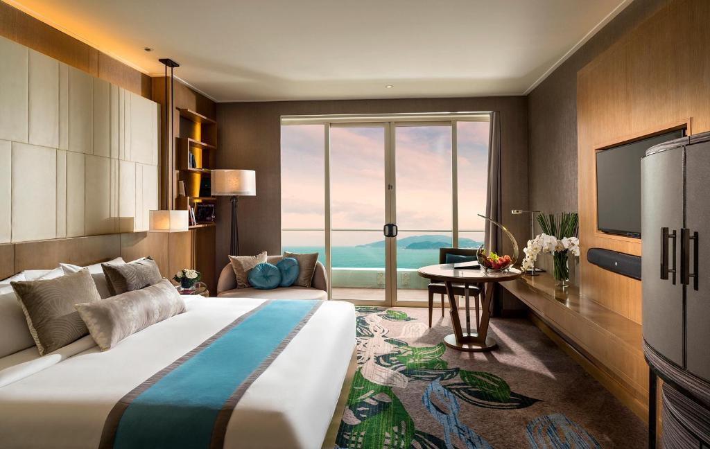 Intercontinental Nha Trang 5*