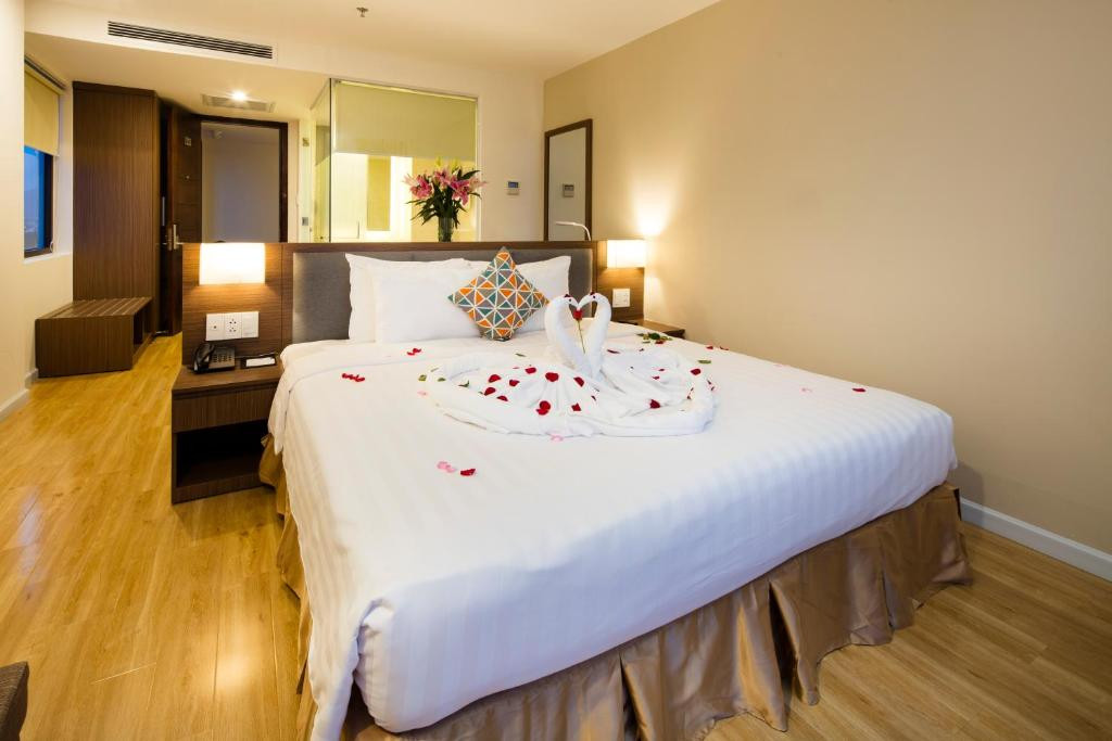 King Town Grand Hotel & Wedding Center 4*
