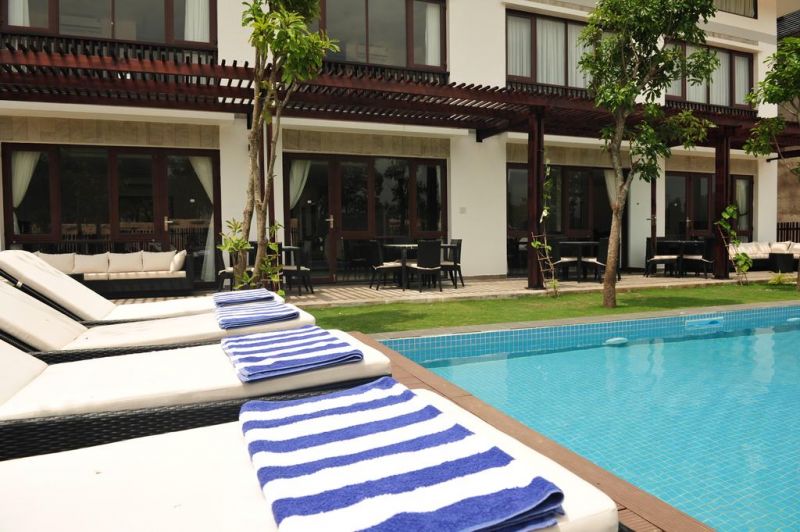 Kosmos Villa 3*
