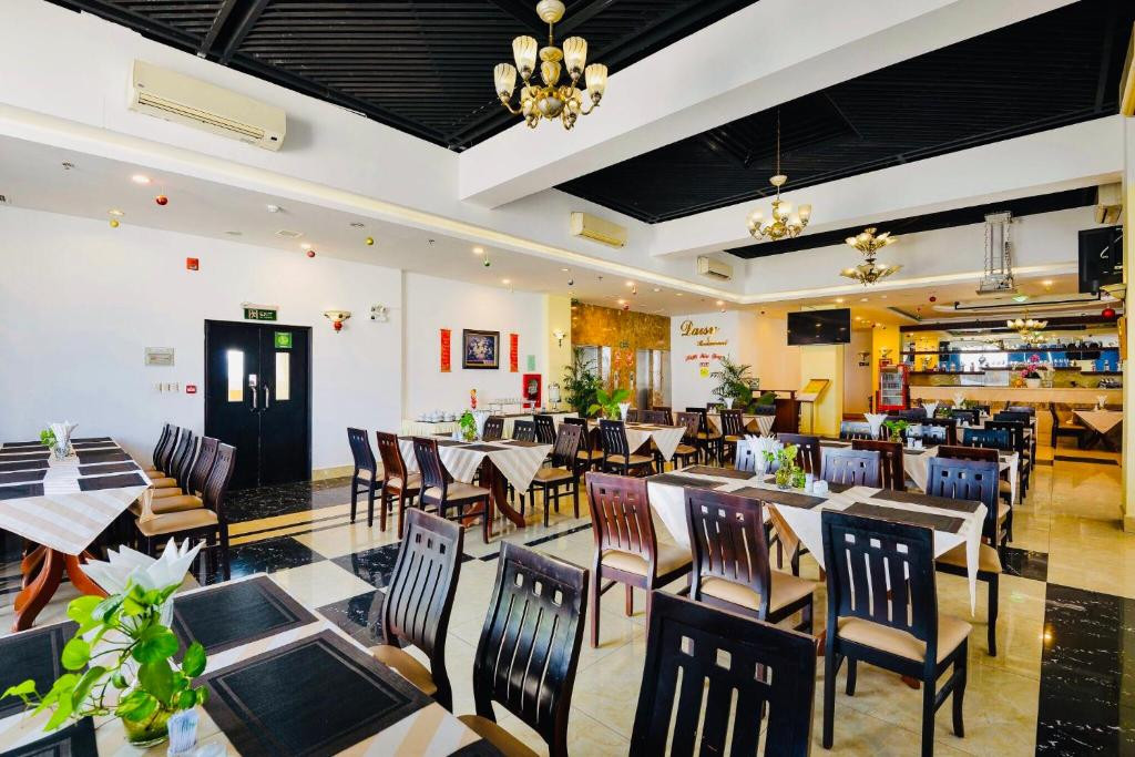 Happy Life Hotel (Ex. Liberty Saigon South) 3*