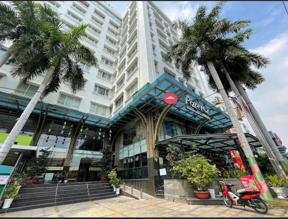 Happy Life Hotel (Ex. Liberty Saigon South) 3*