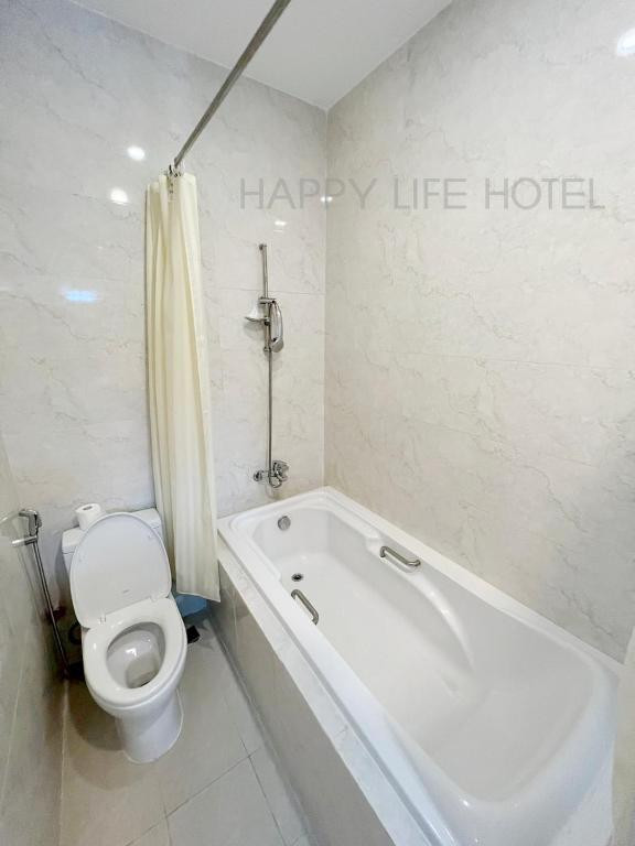 Happy Life Hotel (Ex. Liberty Saigon South) 3*