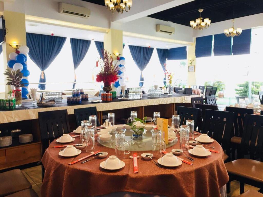 Happy Life Hotel (Ex. Liberty Saigon South) 3*
