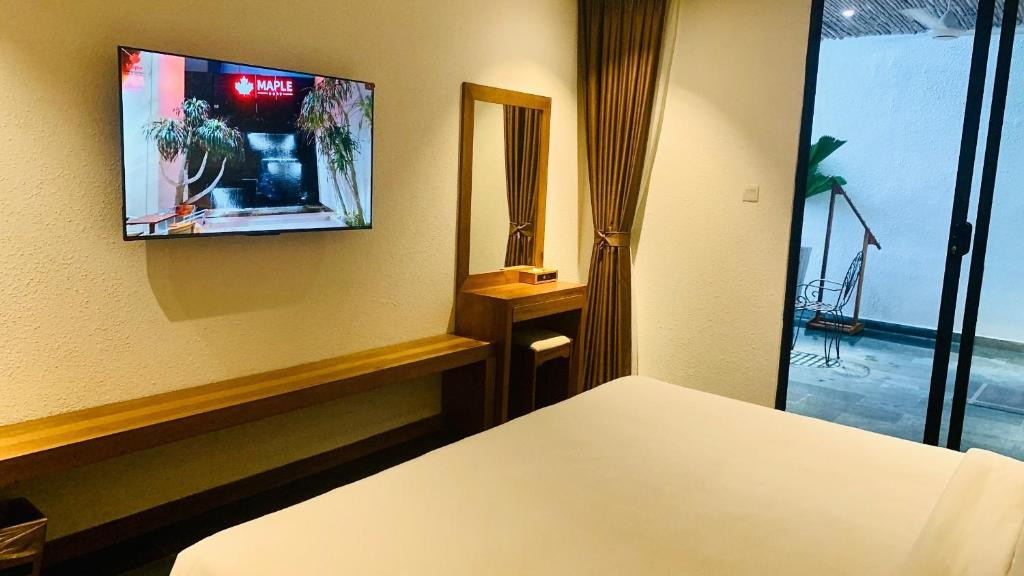 Maple Hotel & Apartment Nha Trang 4*