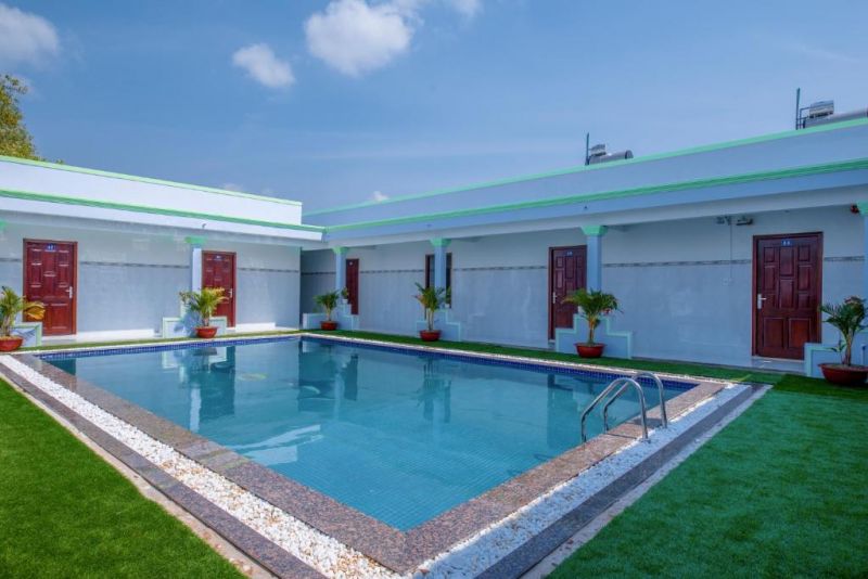 Nguyen Toan Hotel 2*