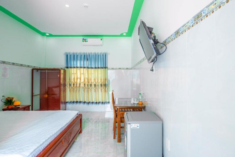 Nguyen Toan Hotel 2*