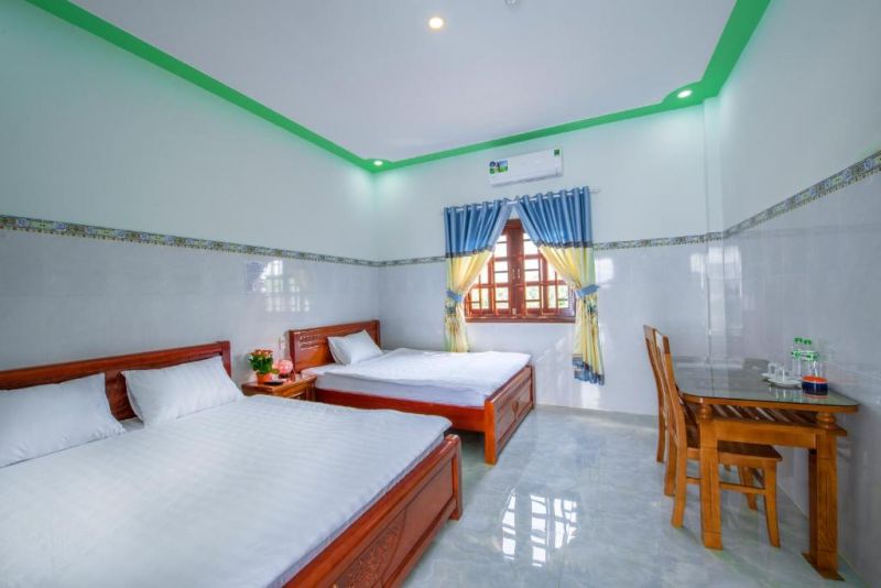 Nguyen Toan Hotel 2*
