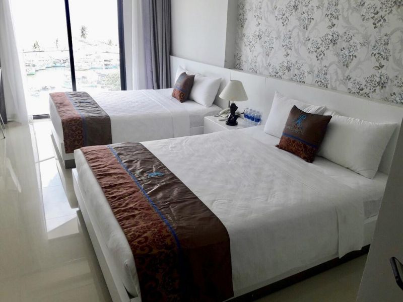 Nipola Hotel 2*