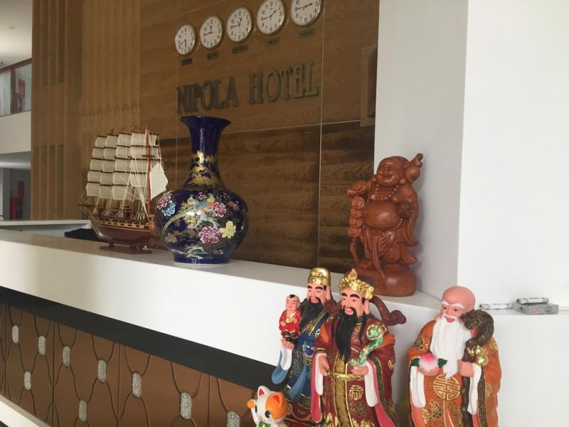Nipola Hotel 2*