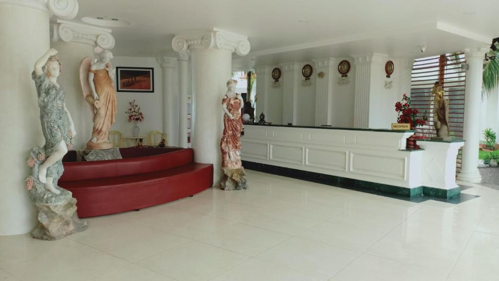 Pacific Beach Resort 3*