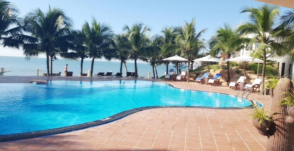 Pacific Beach Resort 3*
