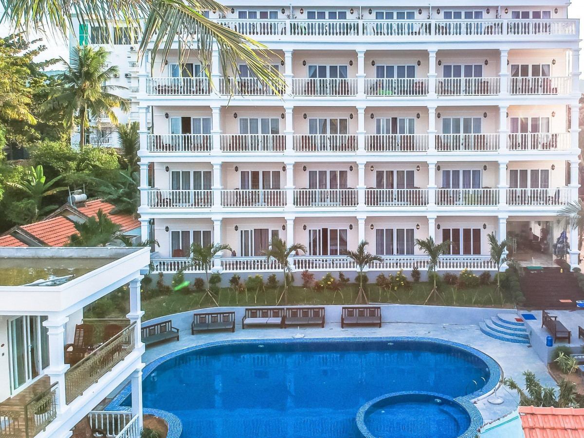 Phuong Binh House 3*