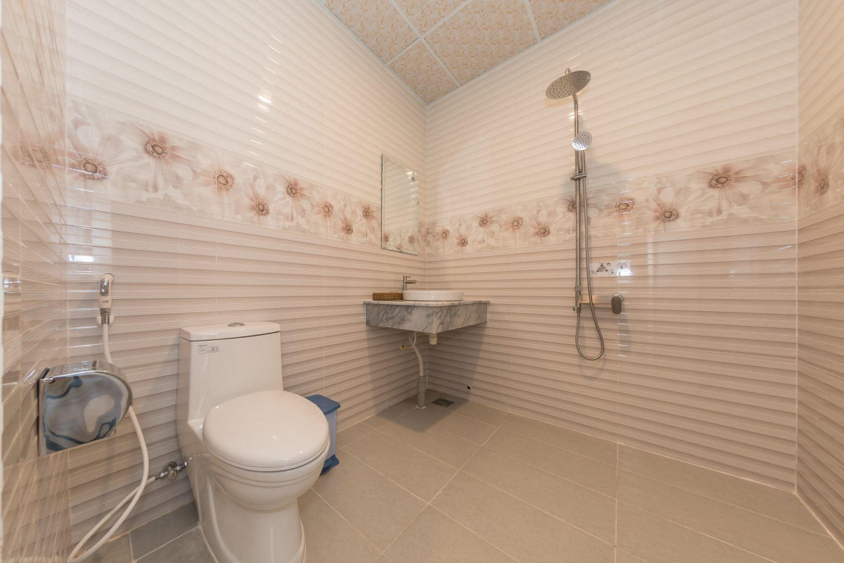 Phuong Binh House 3*
