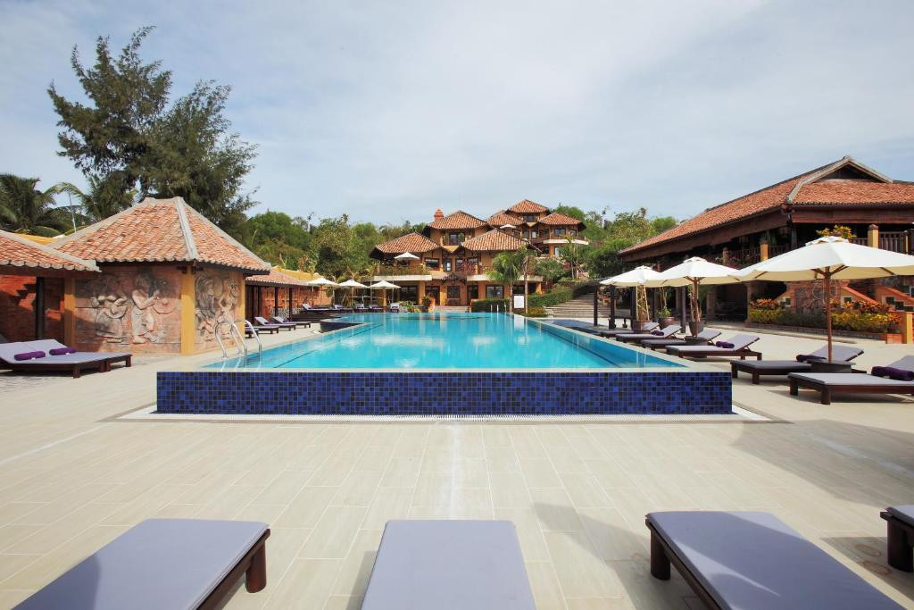 Poshanu Resort 4*