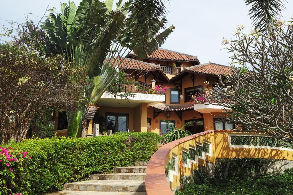 Poshanu Resort 4*