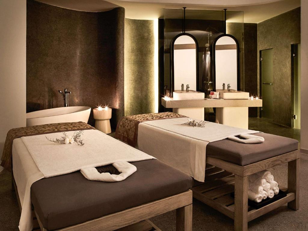 Premier Residences Phu Quoc Emerald Bay 5*