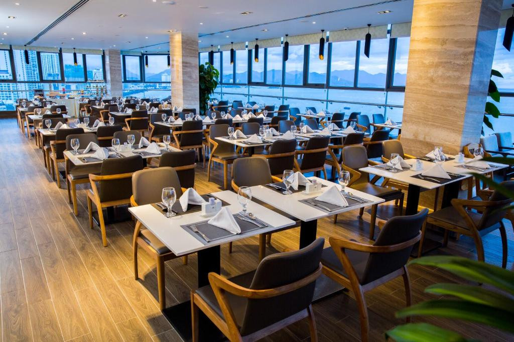 Queen Ann Nha Trang 5*
