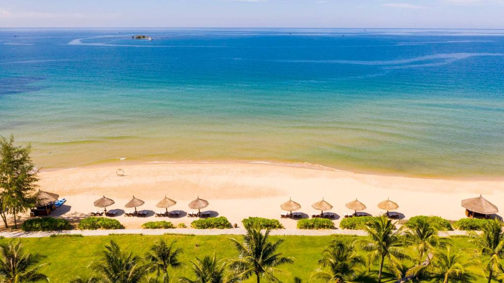 Radisson Blu Resort Phu Quoc 5*