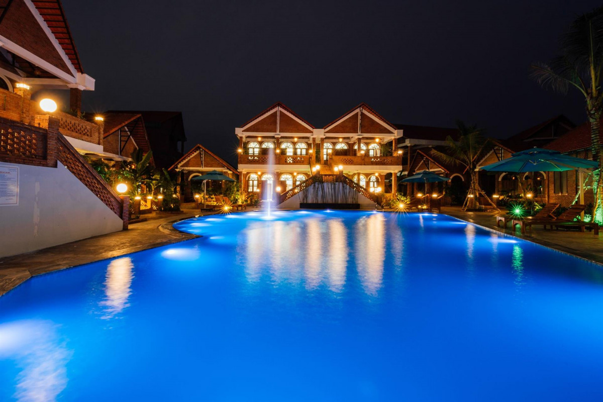 Red Resort 3*