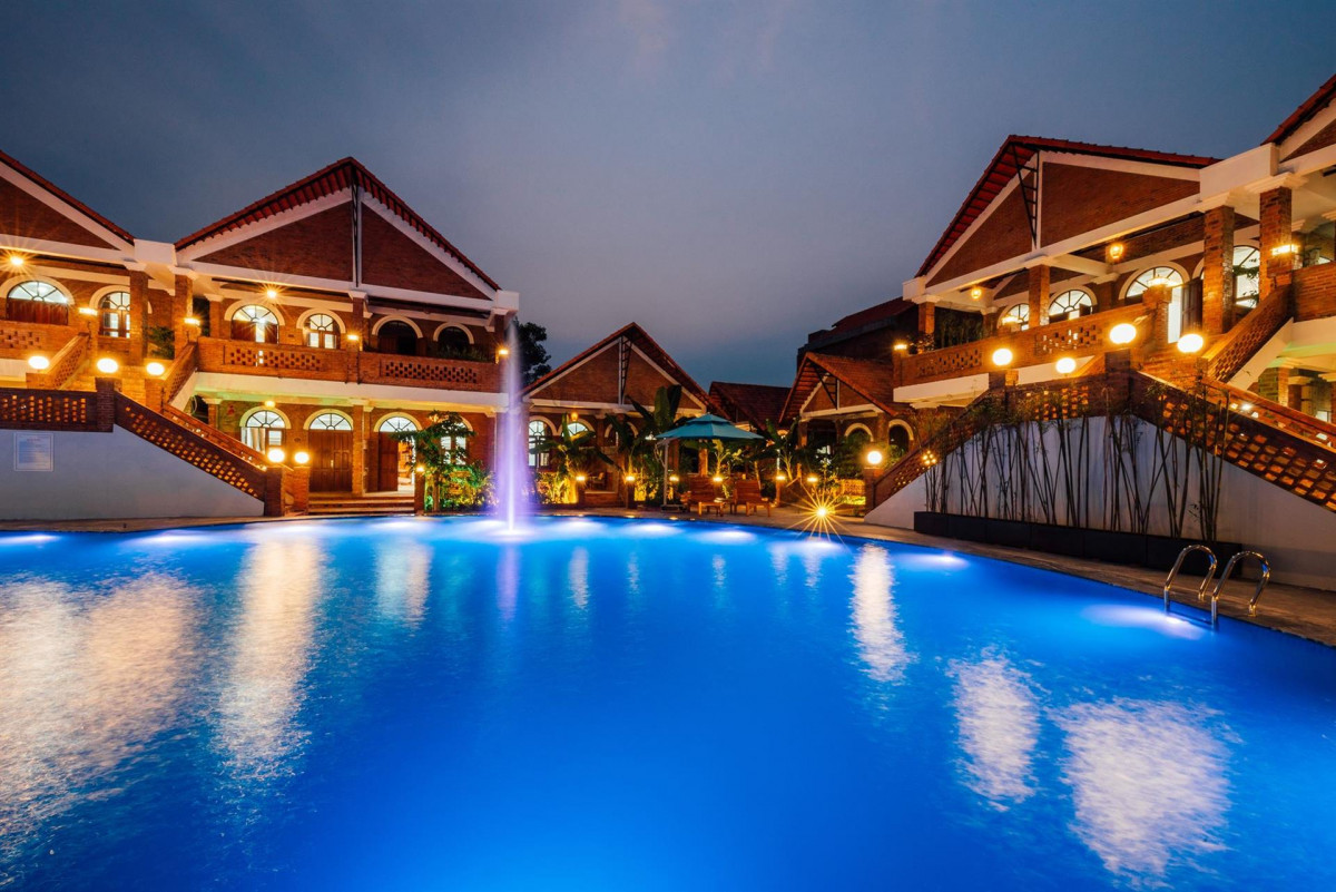 Red Resort 3*