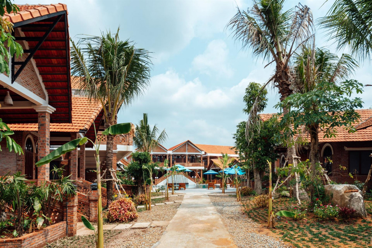 Red Resort 3*