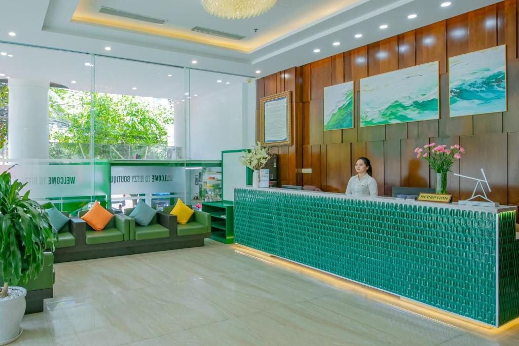 Ritzy Boutique 4*